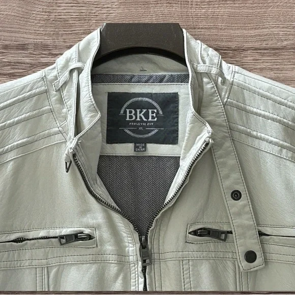 BKE Men’s Cream White Faux Leather Moto Jacket Size XL - Picture 3 of 11